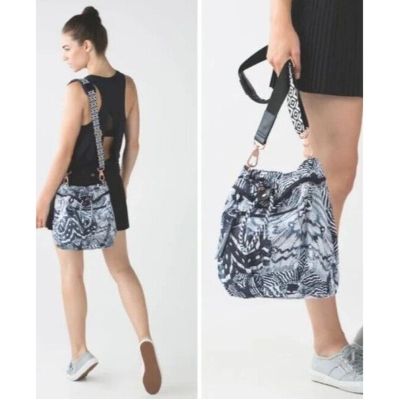 Lululemon Wanderlust Diversity shops Bag