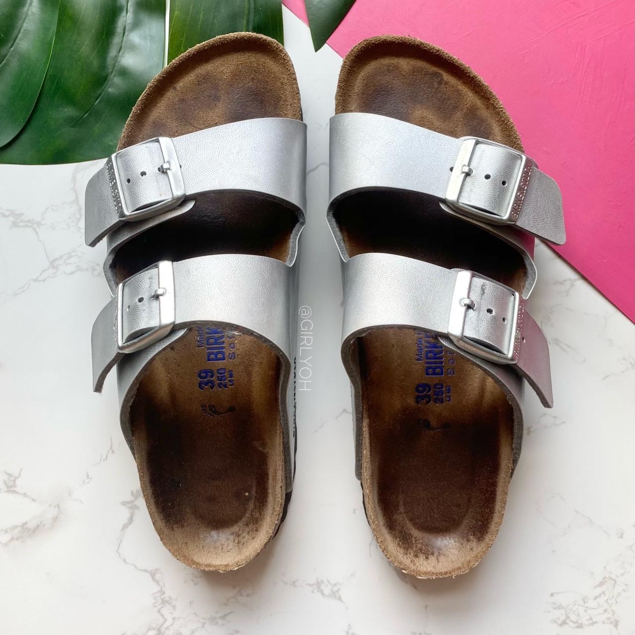 Birkenstock arizona soft sales footbed silver metallic