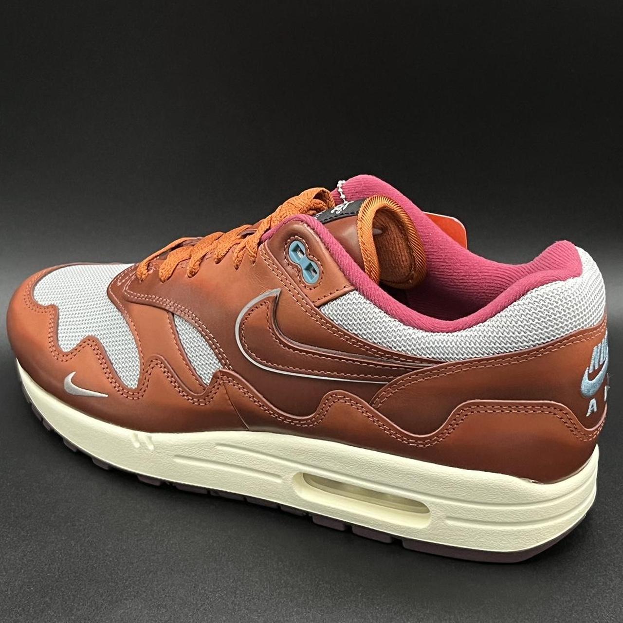 Air retailers max 90 essential dark russet