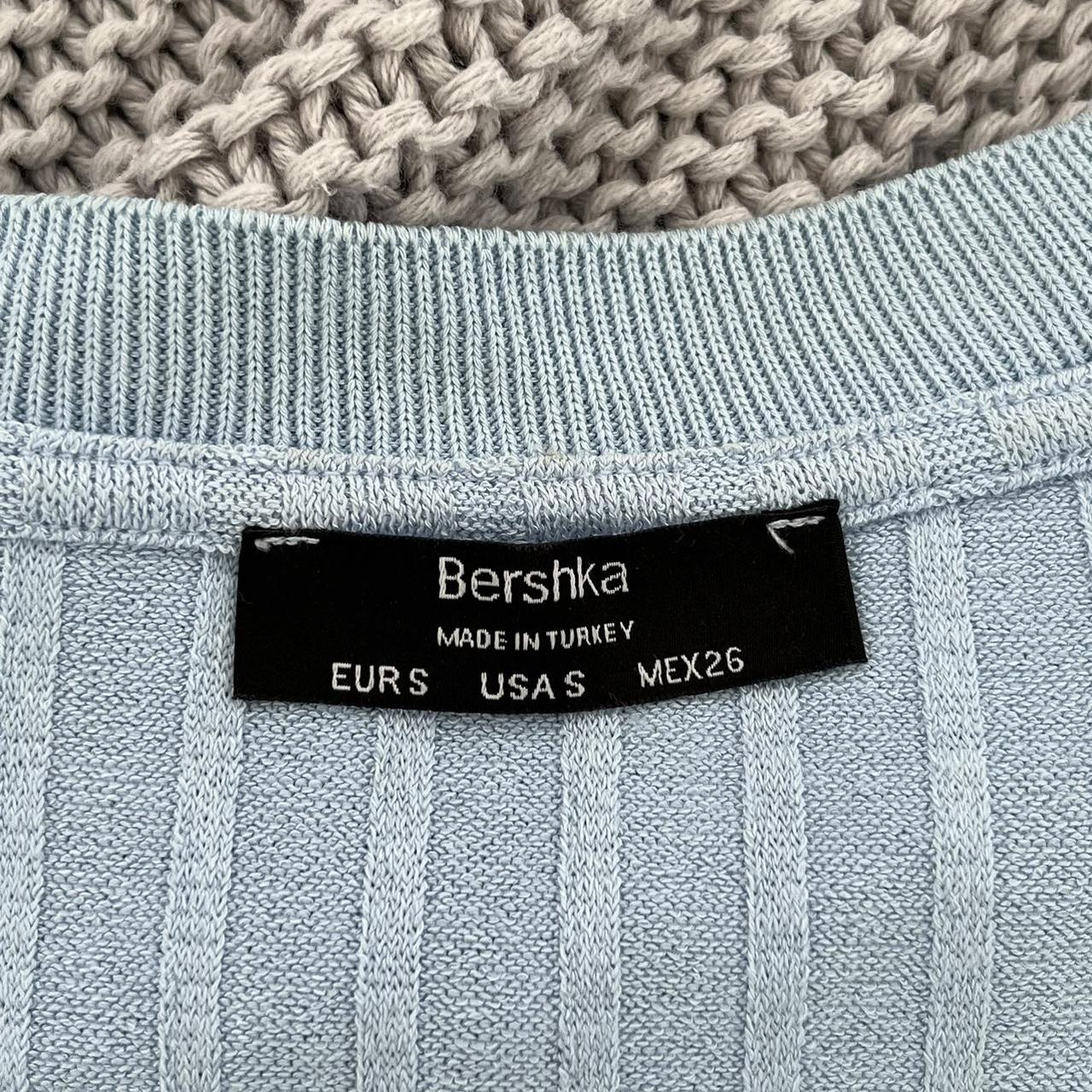 blue bershka cropped long-sleeve button-up