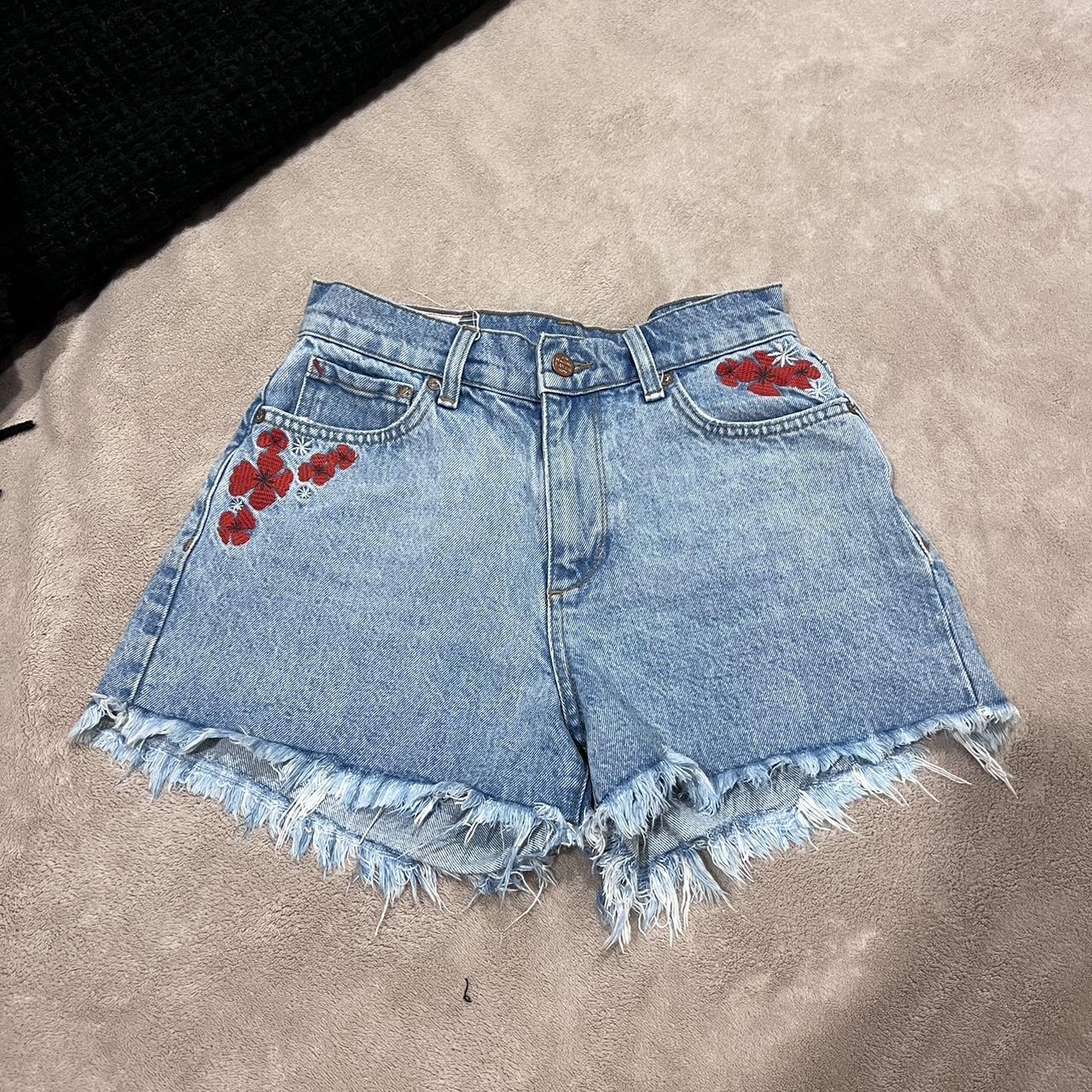 Marine Layer Shorts Cute embroidery Super good... - Depop