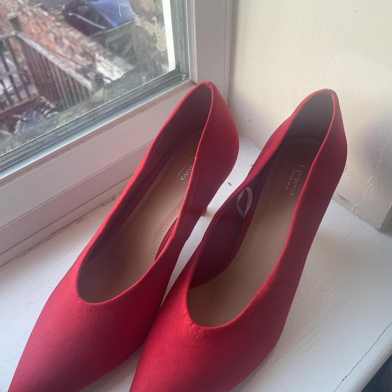 Red pointed front toe heels 3inch heel so super comfy - Depop