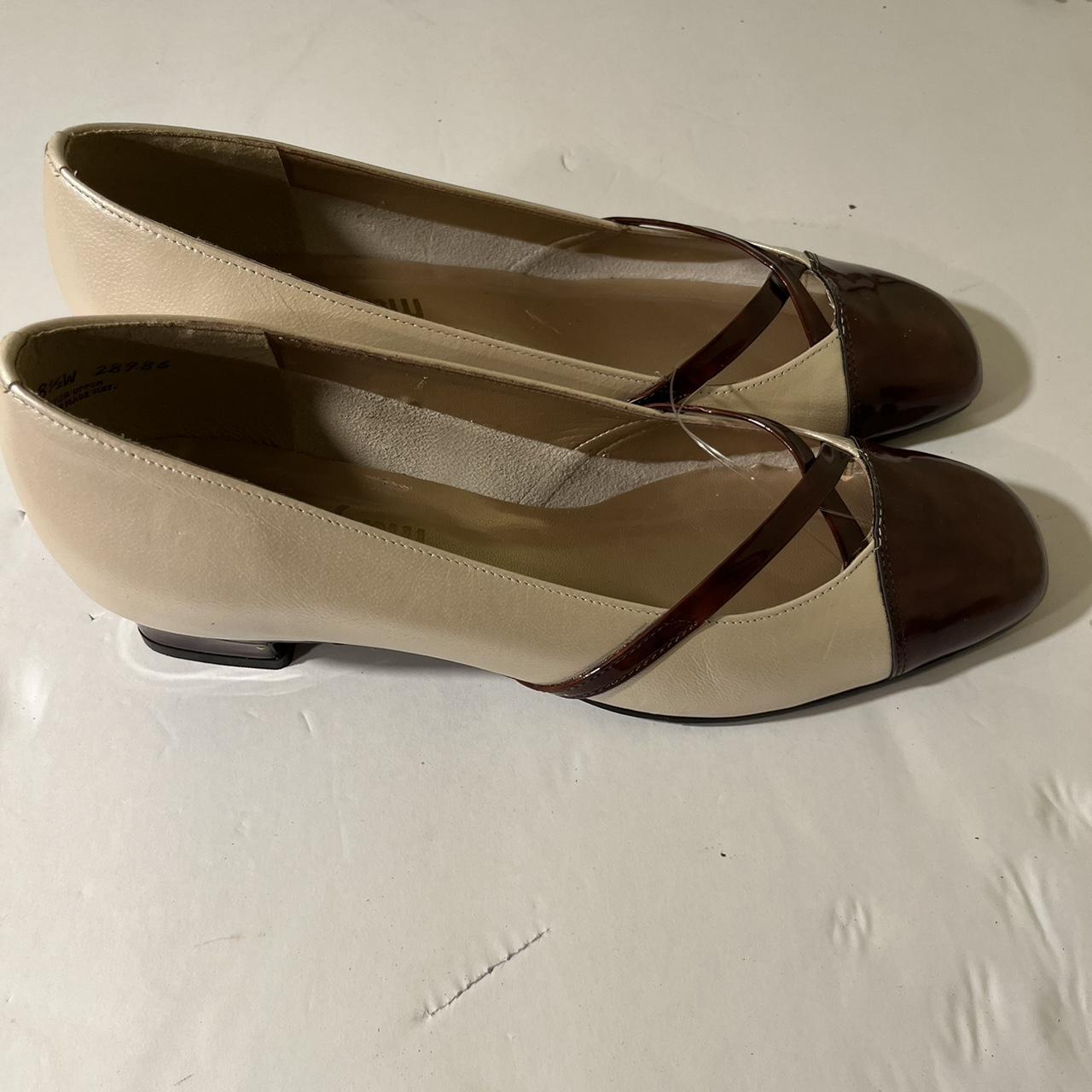 Vintage ballet flats with cross straps in new... - Depop