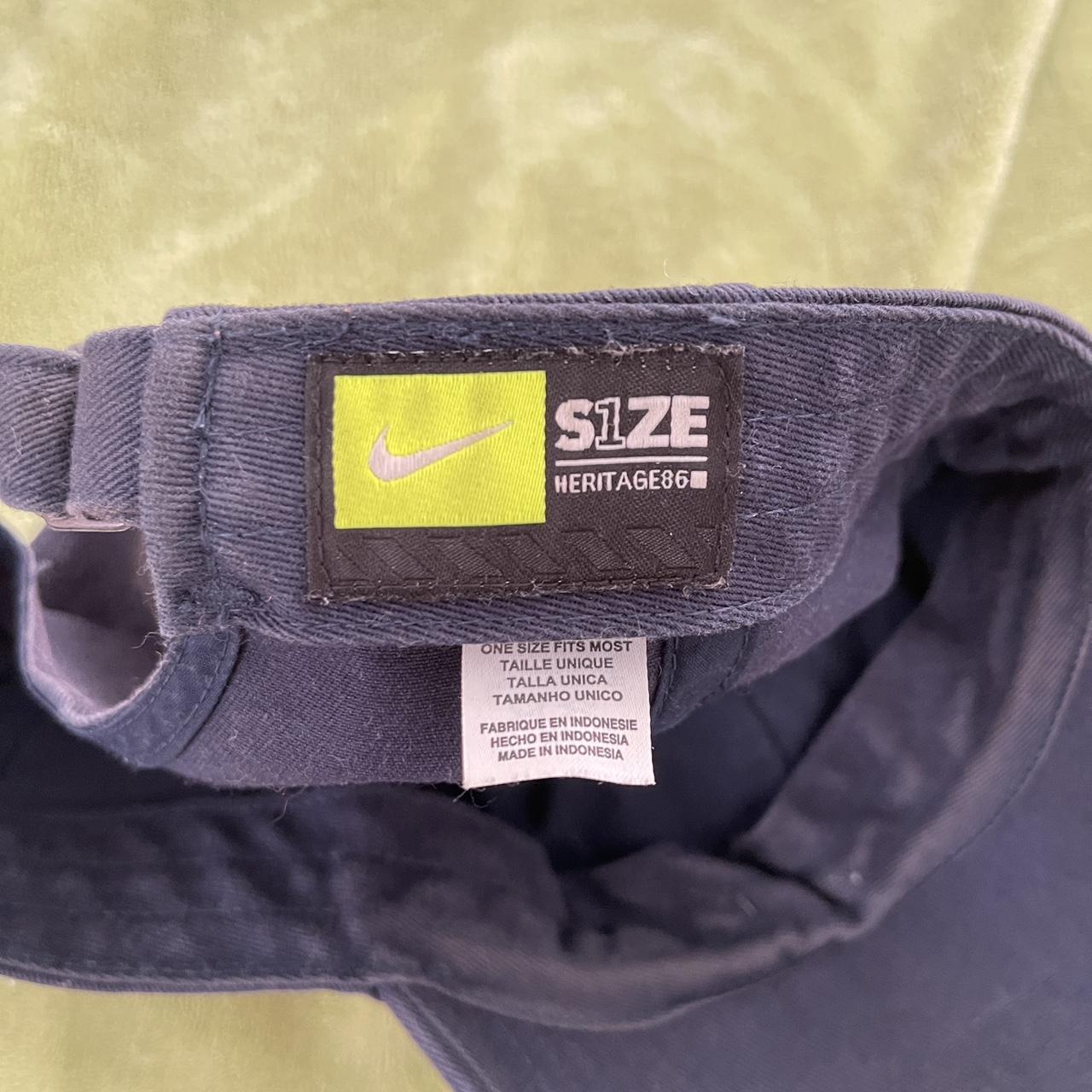 Nike Women's Navy Hat Depop