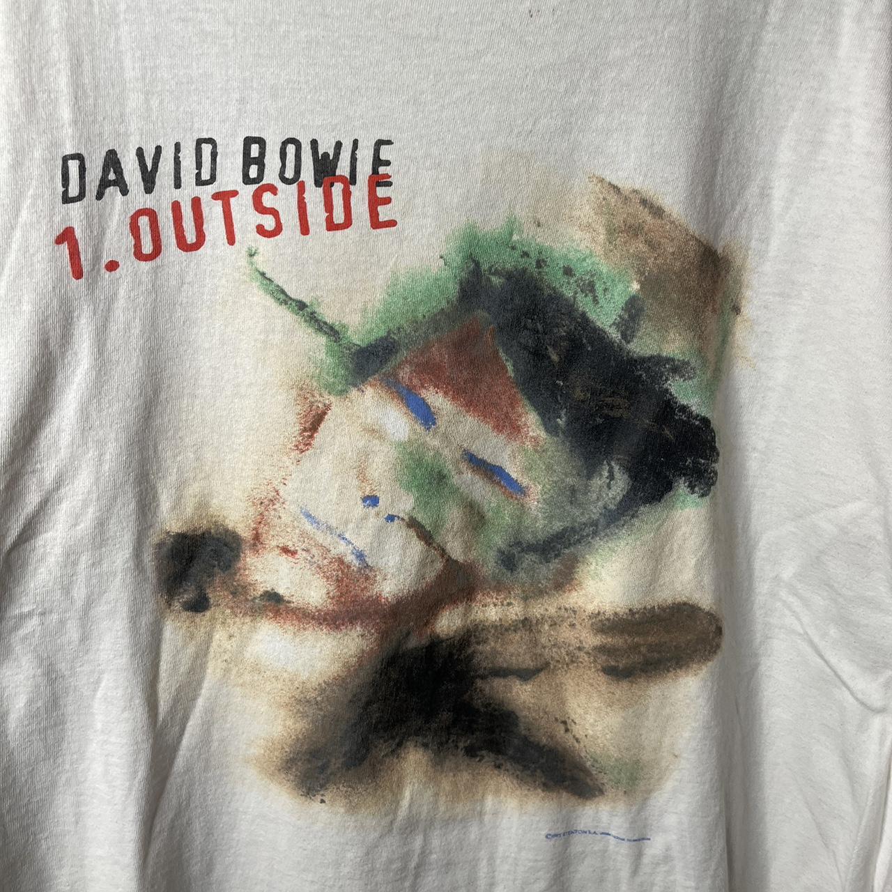 Vintage 1995 David Bowie outside tour t-shirt. Is in...