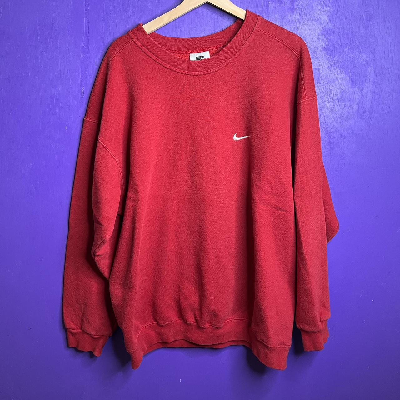 Simple best sale nike sweatshirt