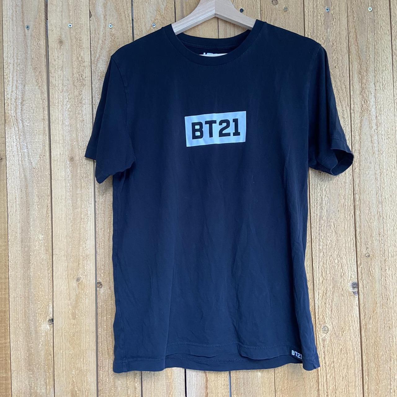 uniqlo bts t shirt