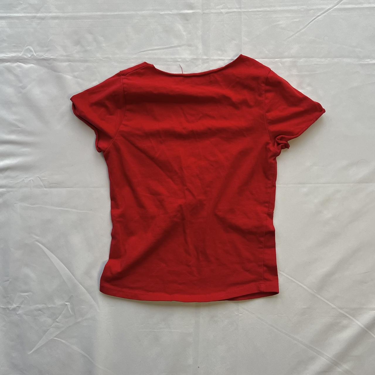 Brandy Melville Women's Red Crop Top ❓ ABOUT THE - Depop