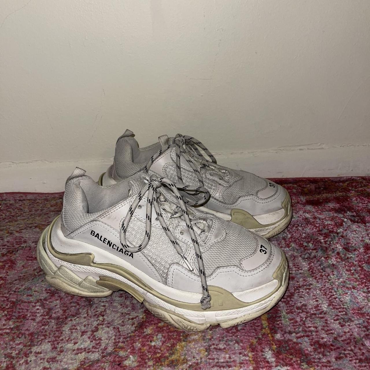 Balenciaga triple s sales womens size 7