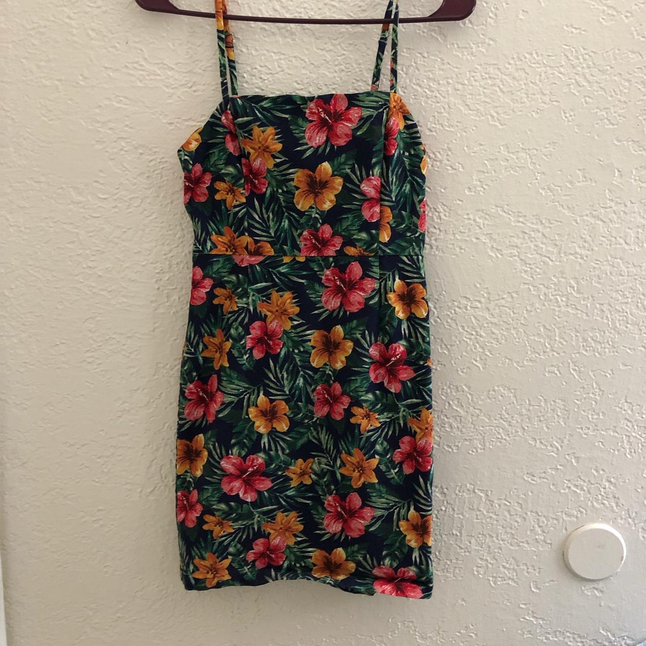 Hawaiian dresses hot sale forever 21