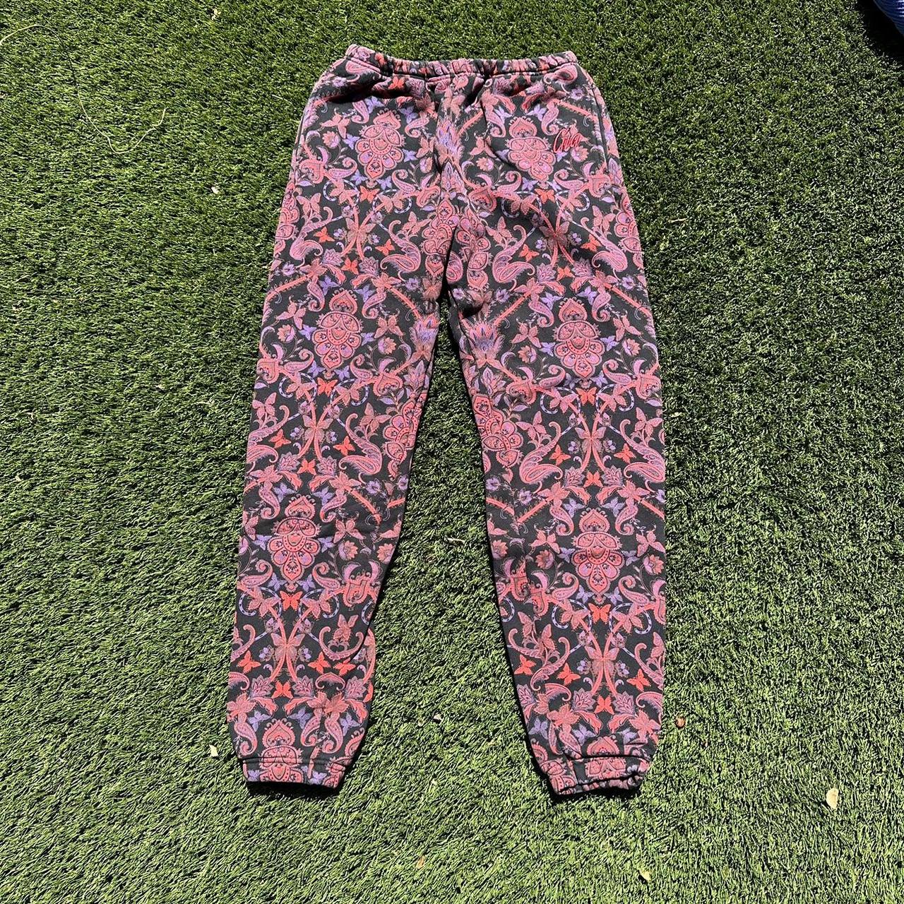 I am gia sweatpants supa cute design not sure if... - Depop