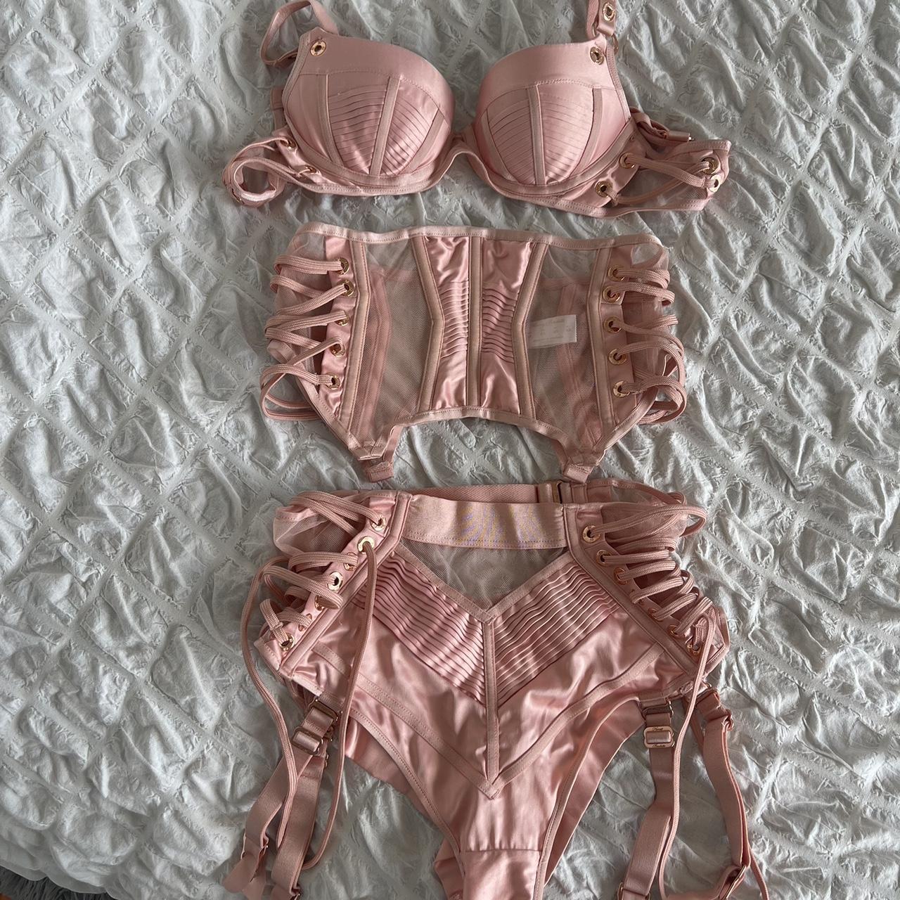 Selling honey birdette full Jerry set in good... Depop