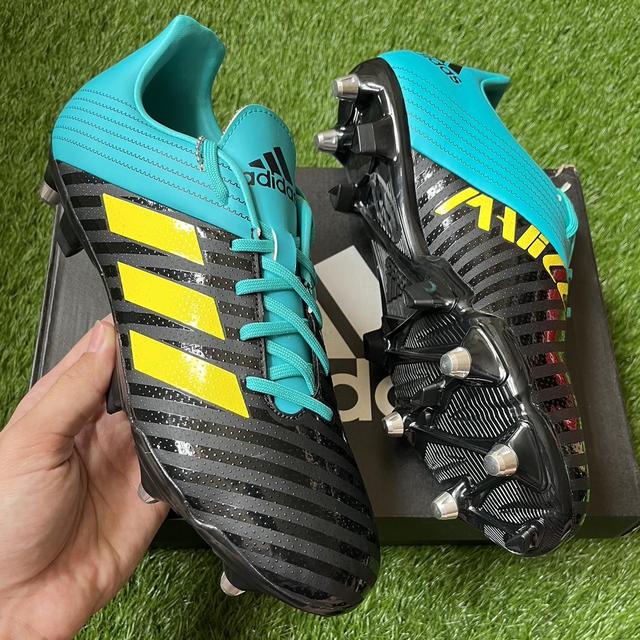 2015 adidas Predator Incurza Rugby Boots Review - YouTube