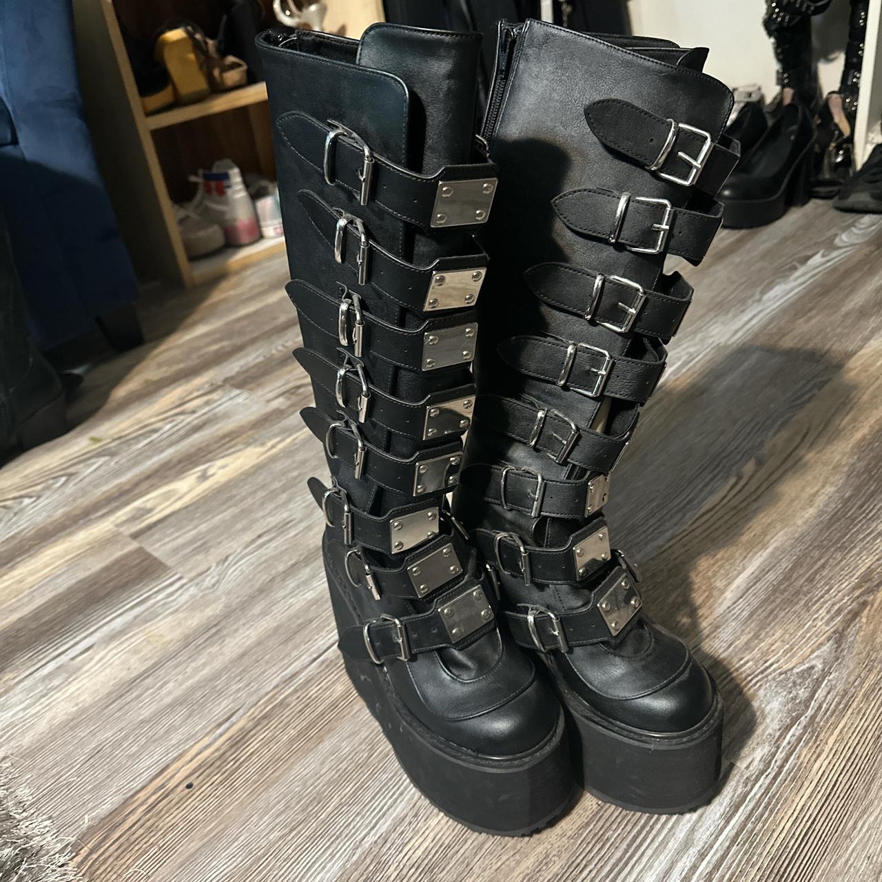 demonia trinity boots amazon