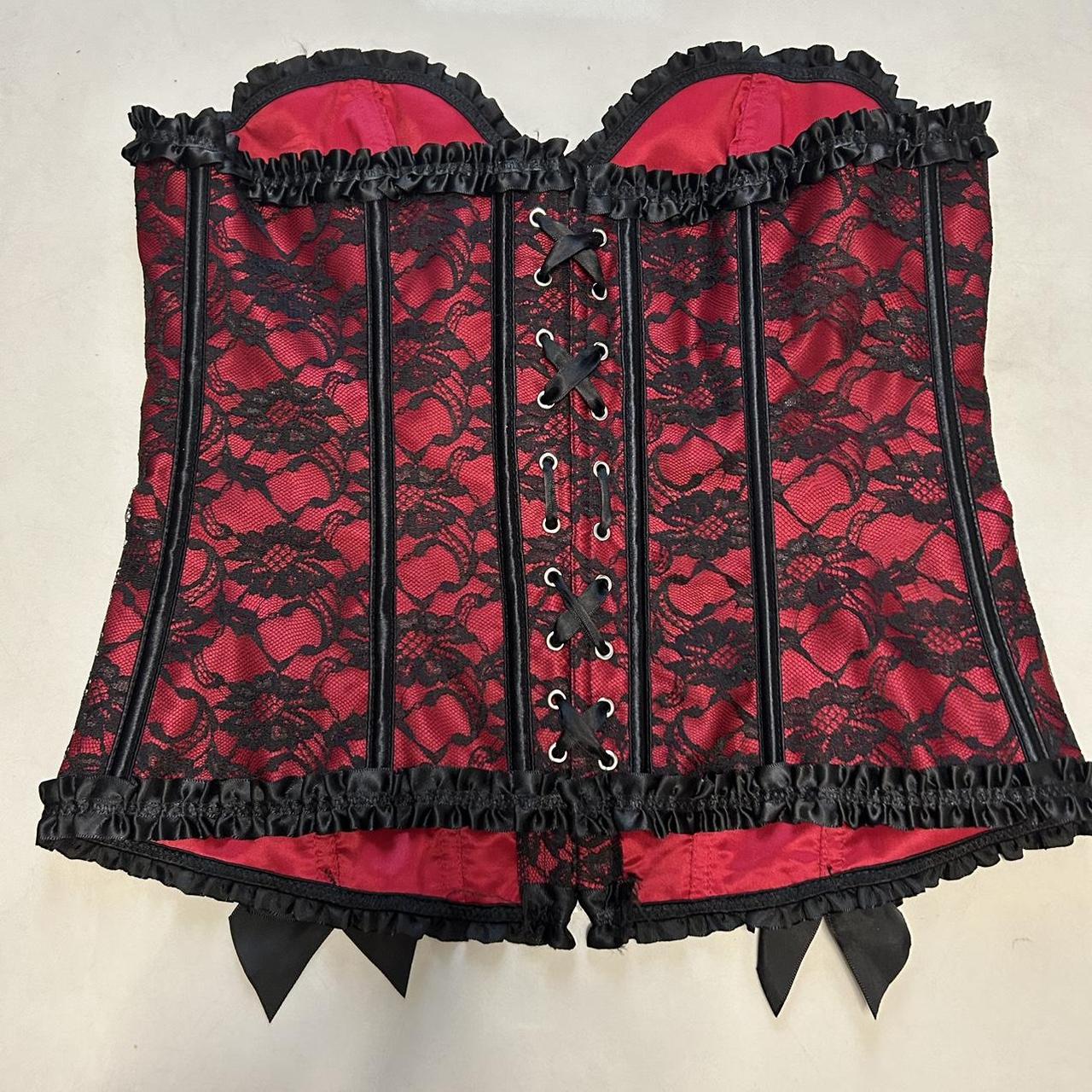 Cutest corset I’ve ever seen! Size XXL... - Depop