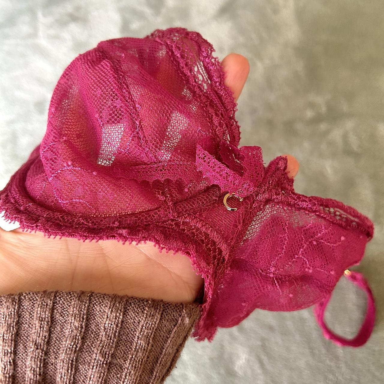 Chantelle Women's Pink Bra (3)