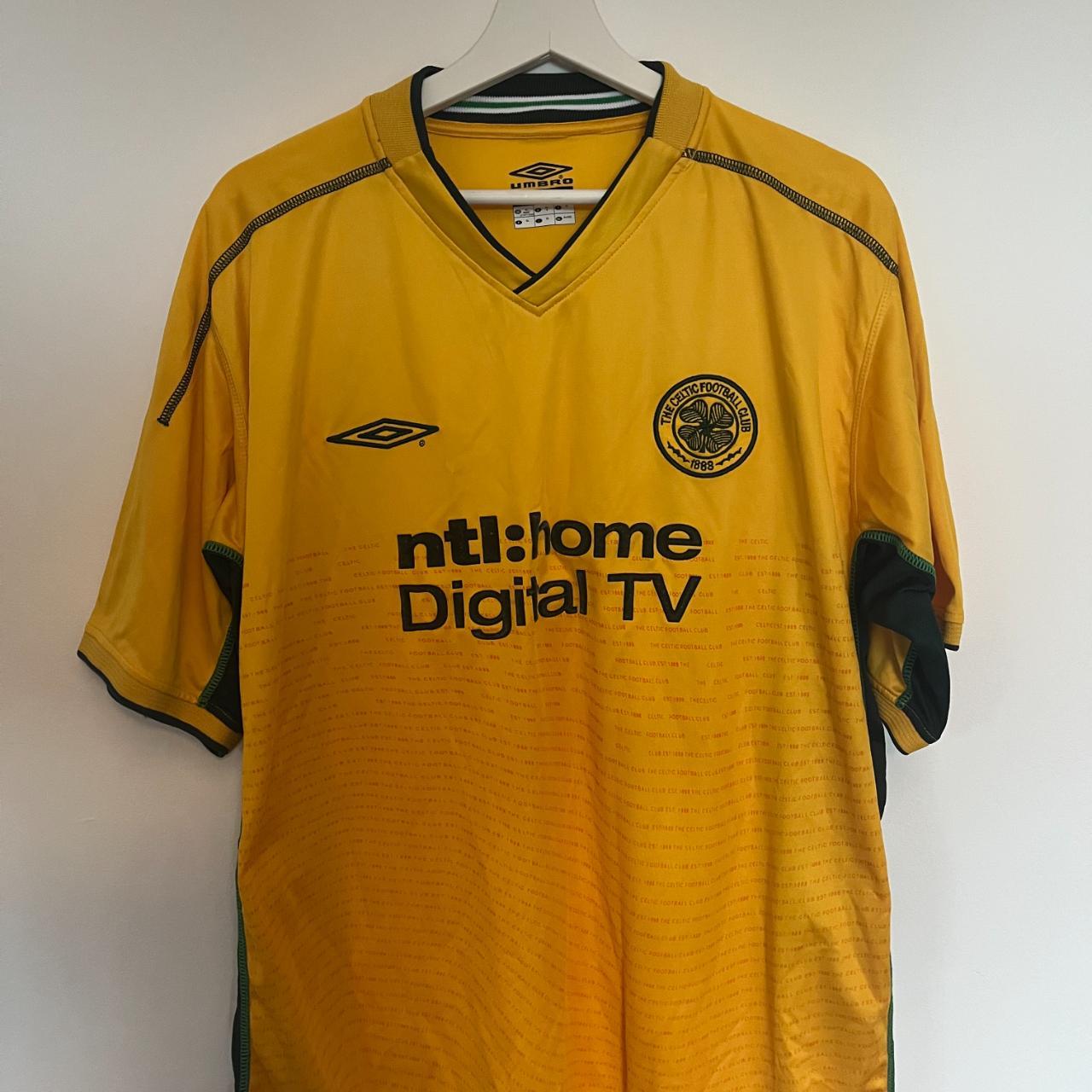 Celtic 2002-03 Away Kit - Perfect Condition Small... - Depop