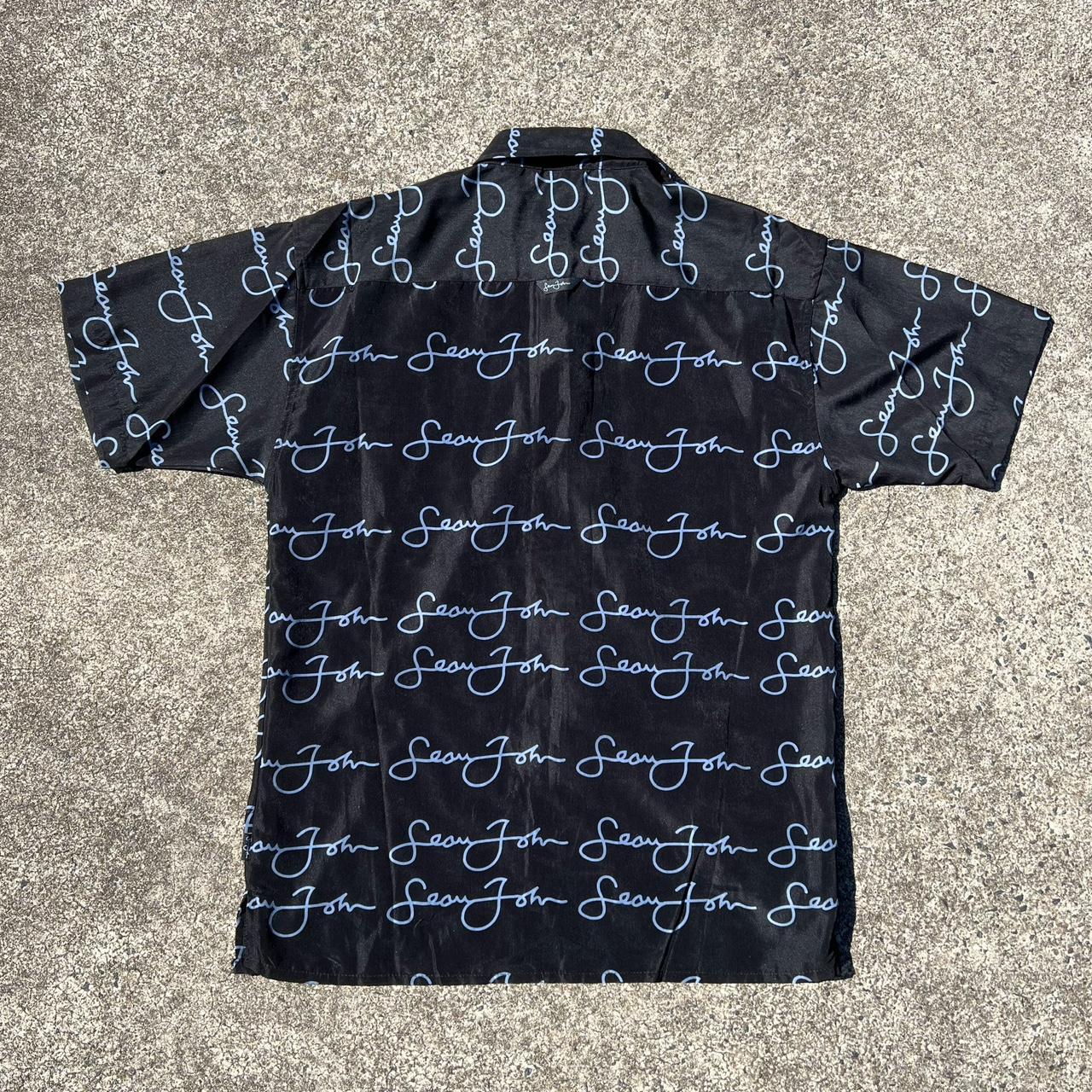 Y2K Sean John Dress Shirt, size Large (model is | Depop