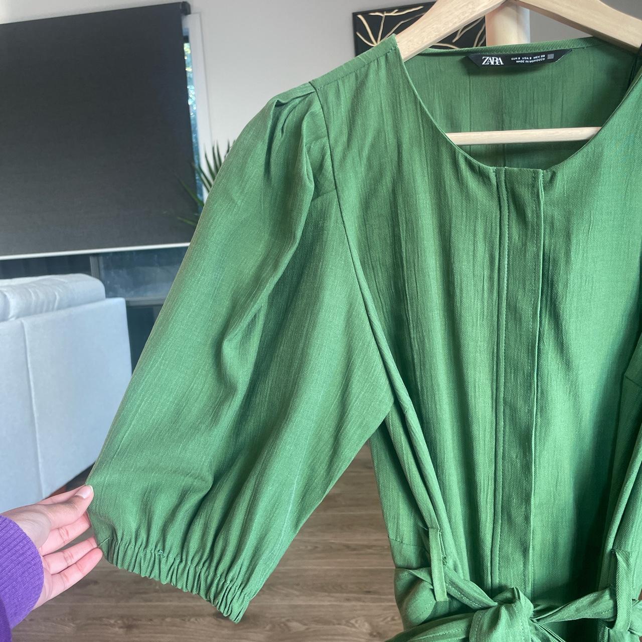 Beautiful green Zara dress. Has a tie which you can... Depop