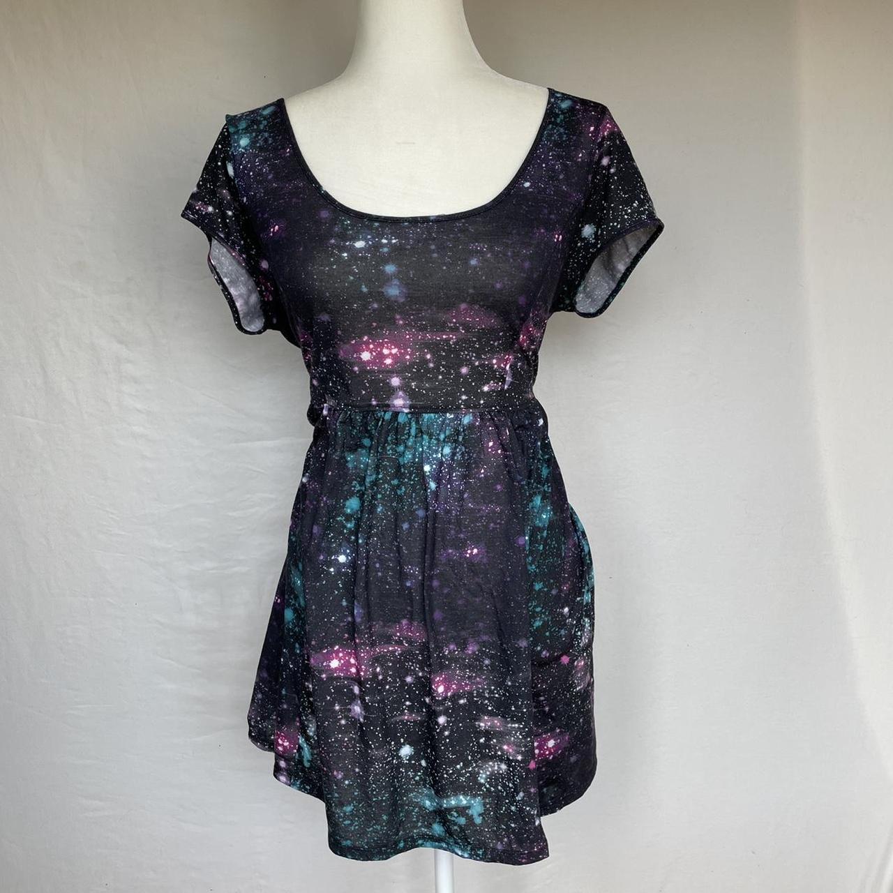 2010 galaxy dress Size medium Fits like a large