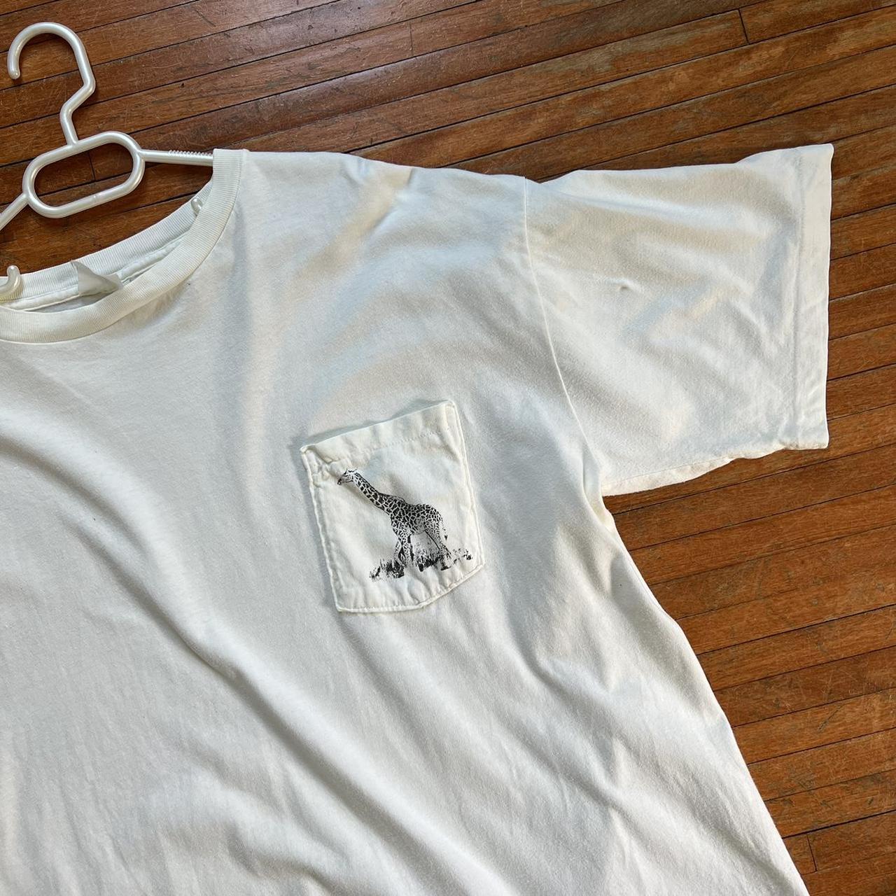Vintage 80s Banana Republic giraffe tee 🤍 Singe | Depop