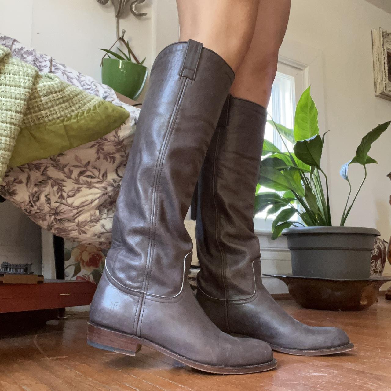 Frye flat boots best sale