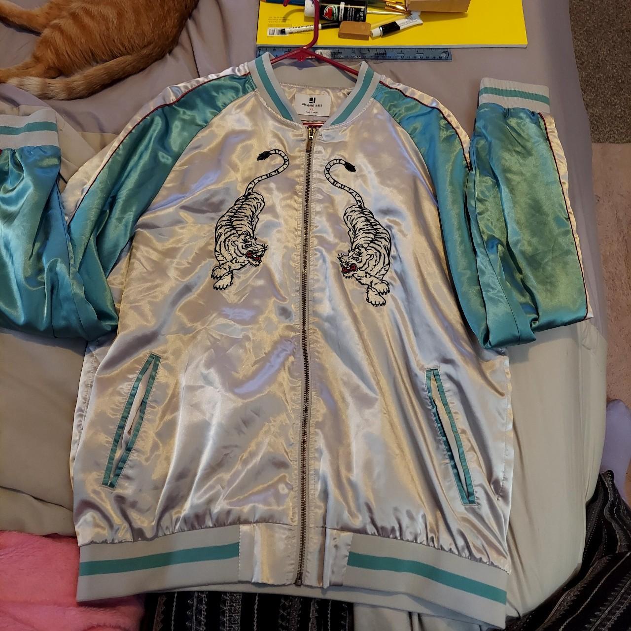 item listed by honeybeetrash