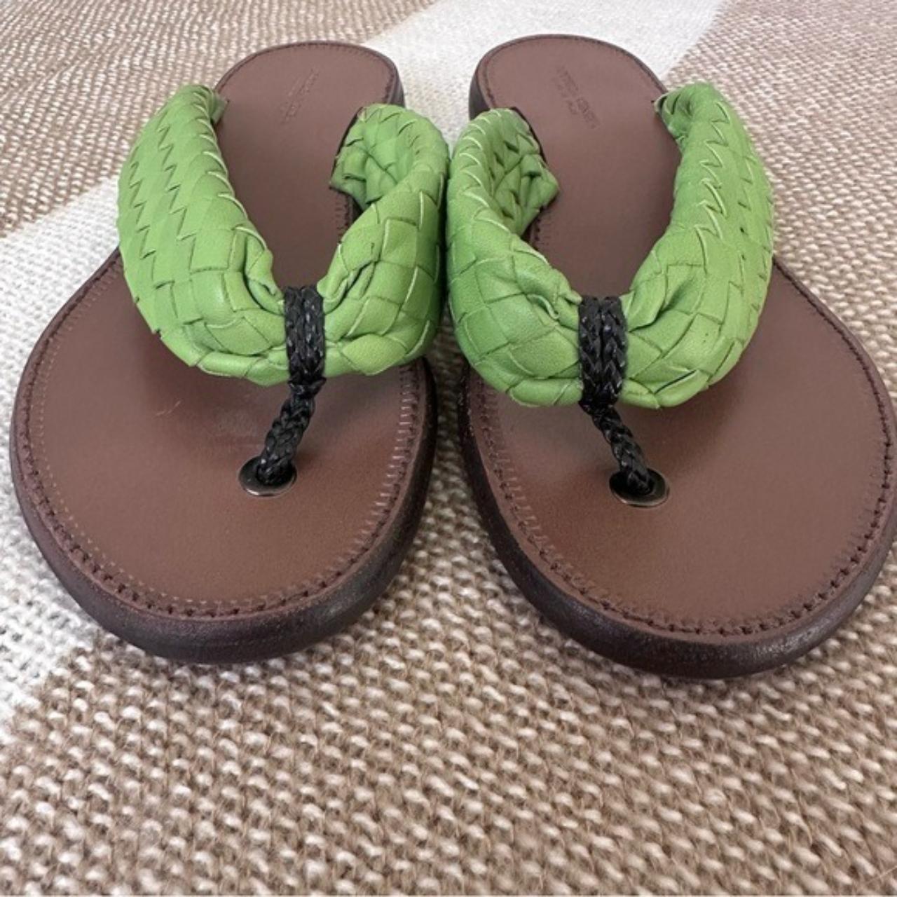 ［25ss新作］BOTTEGA VENETA THONG SANDAL Bottega Veneta Stretch Leather Strappy Thong Sandals size