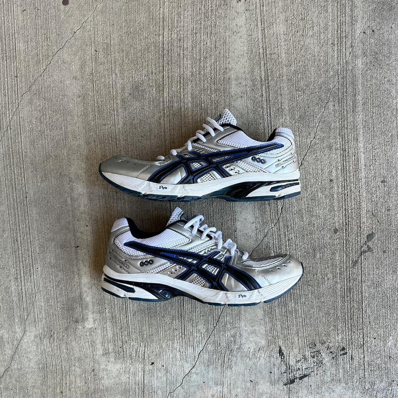 asics stars and stripes shoes