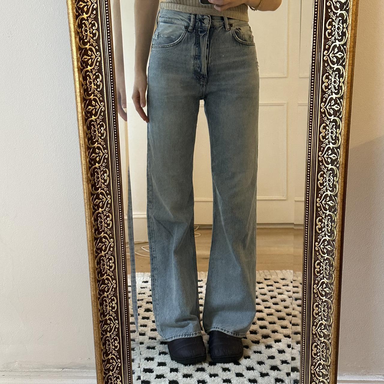 Basically new Acne jeans, loose fight, style