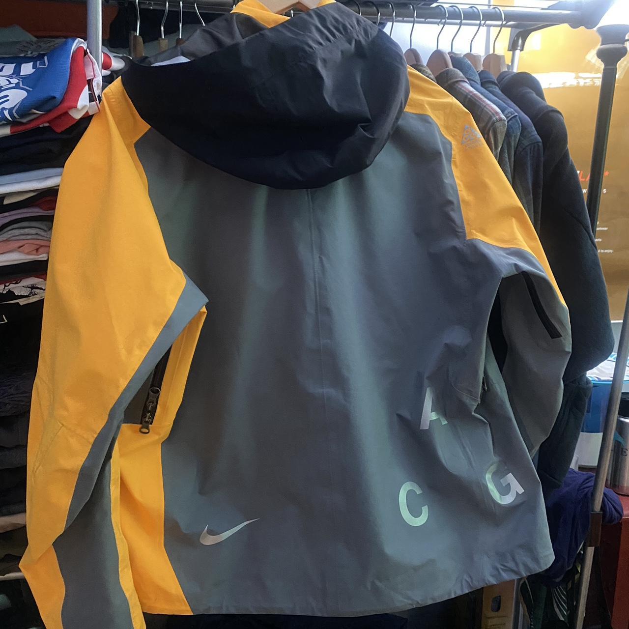 Nike clearance deploy jacket