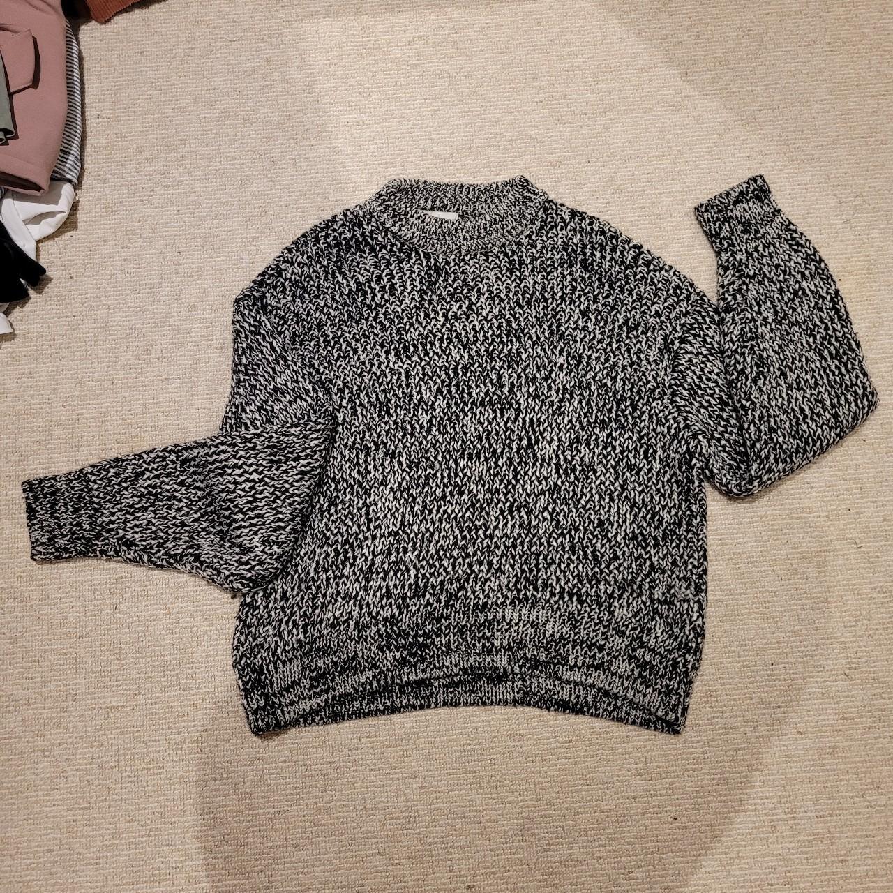 H&M Women's Jumper | Depop