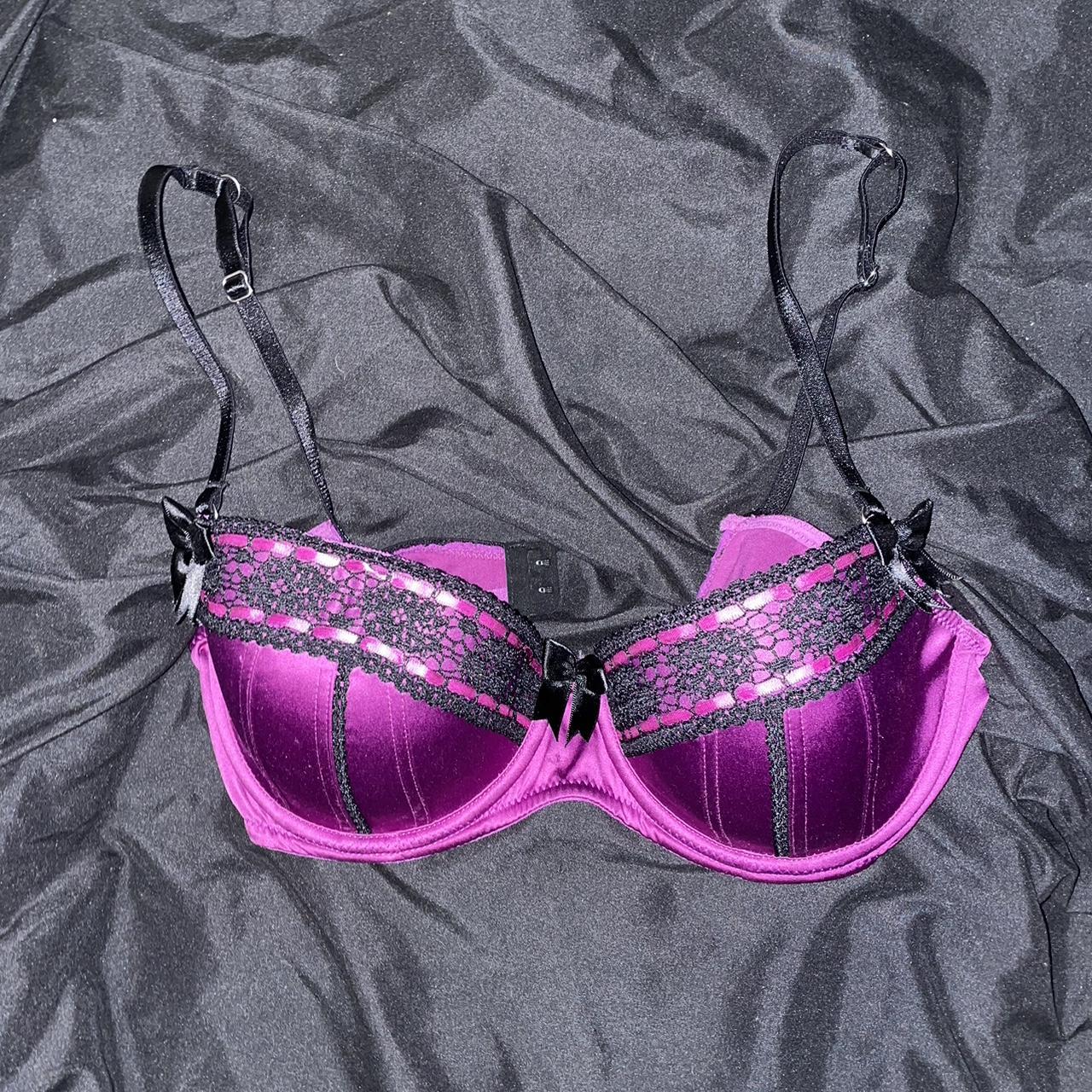 Purple and black lace bra Best fit C cup - Depop