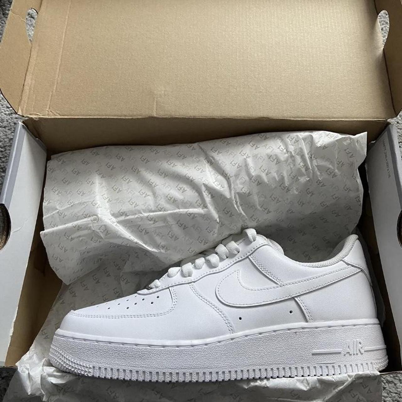 Nike Air Force ‘07 TRIPLE WHITE, Men’s Sizes
