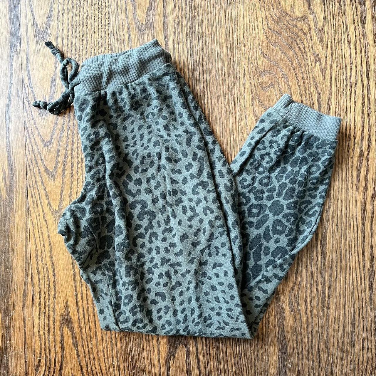 Chaser store leopard joggers