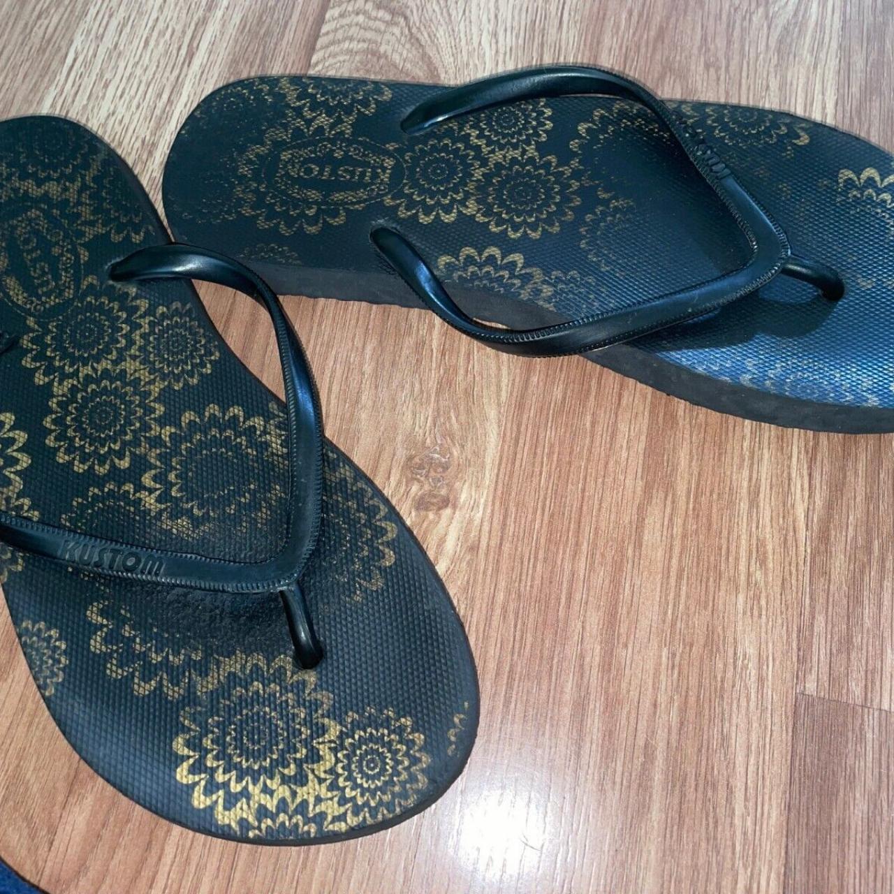 KUSTOM MENS UK SIZE 8 BLACK GOLD BEACH FLIP FLOP Depop