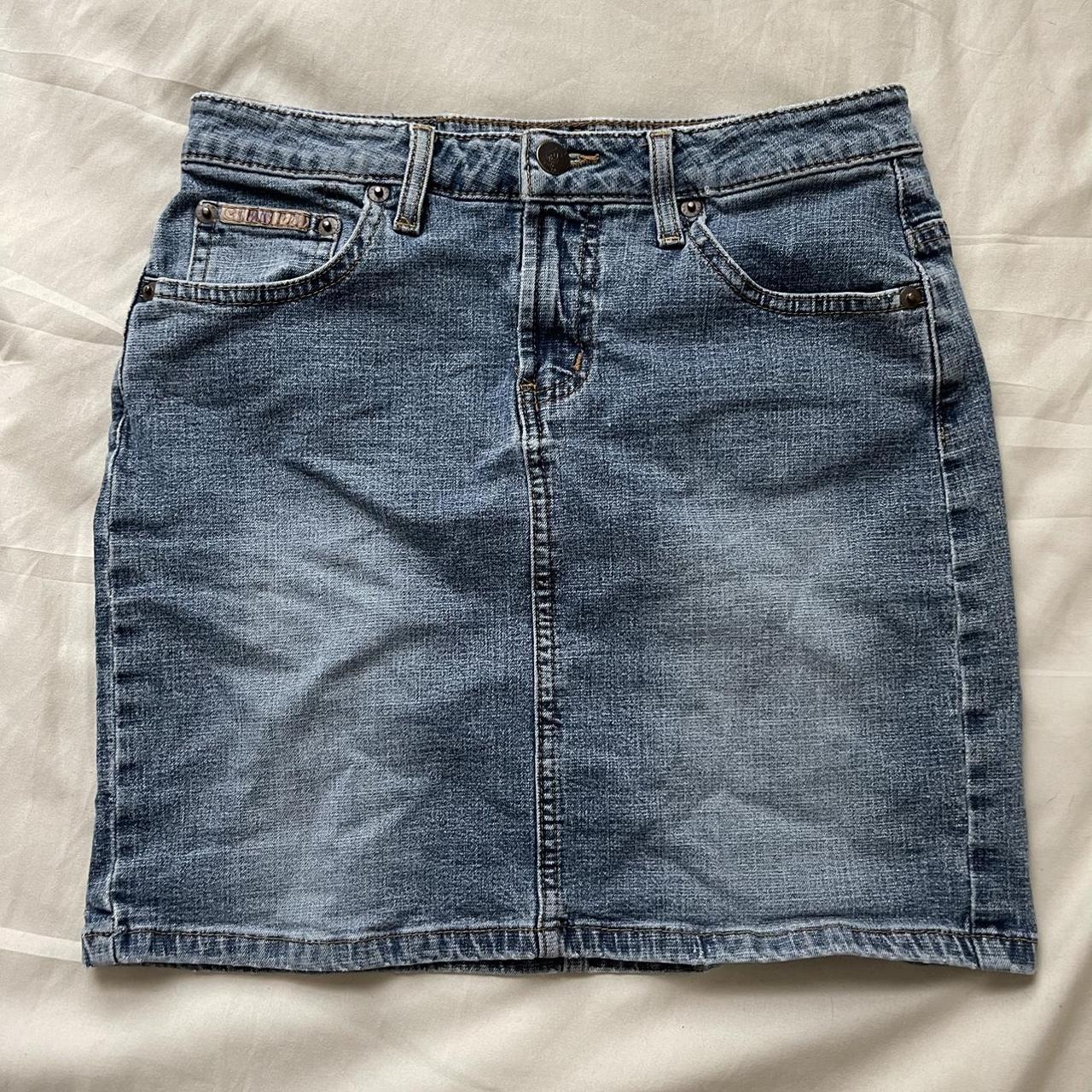 The most adorable y2k lei denim pencil skirt with a... - Depop