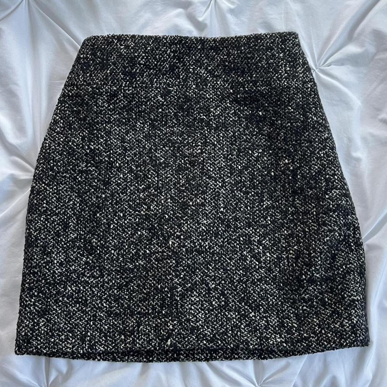 Calvin Klein Women's Black and White Skirt | Depop