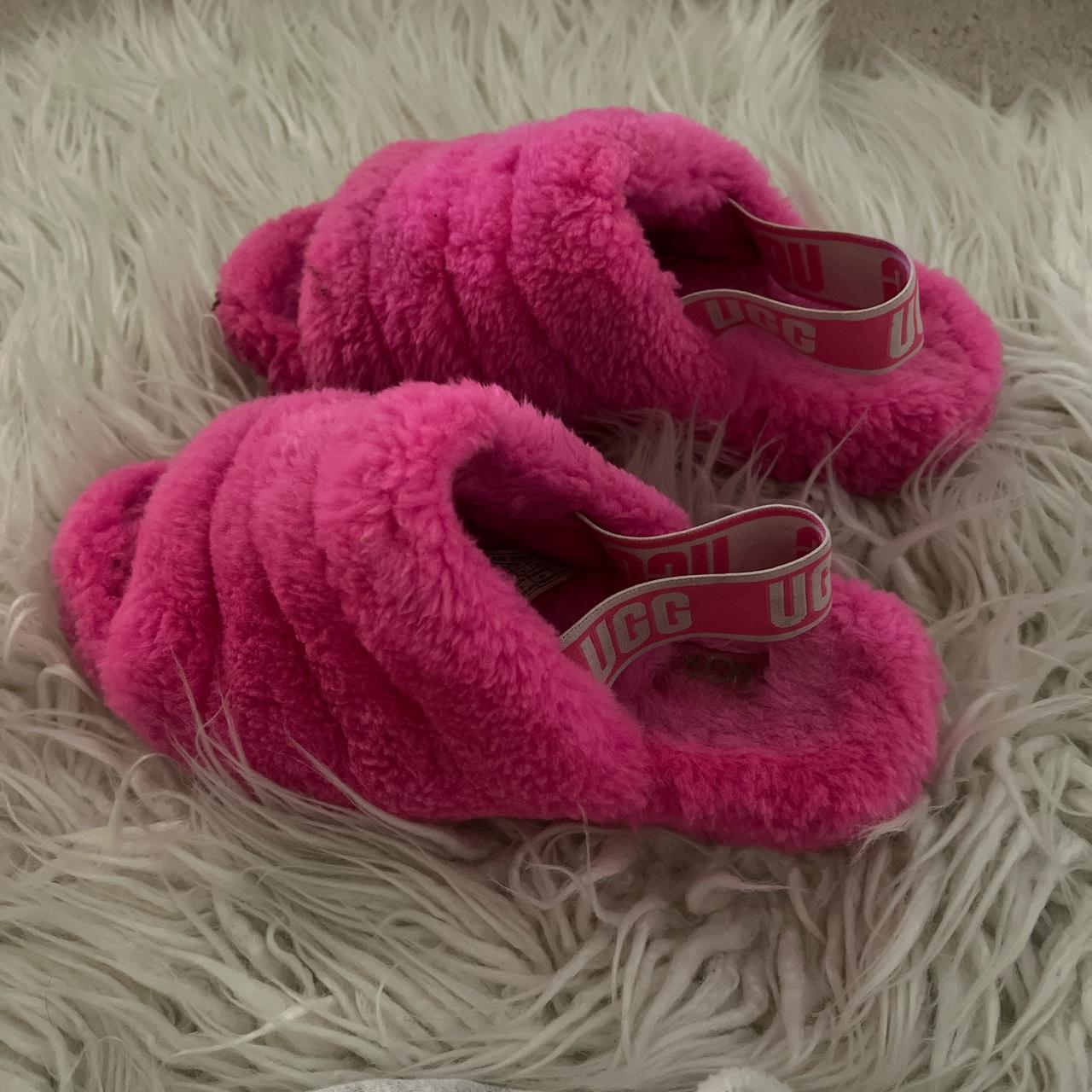 super cute and fluffy ugg slippers worn only a few Depop