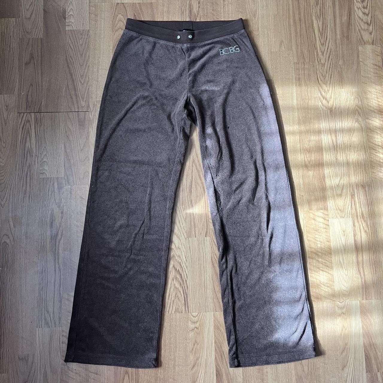 Size small Y2K track pants ⭐️ really nice suede - Depop