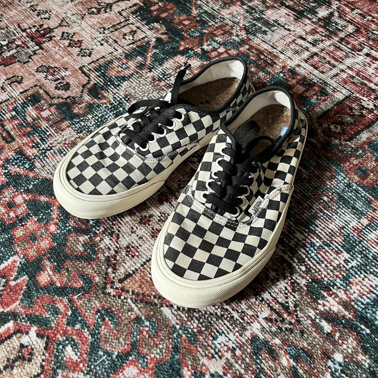 ECOSUSI Flora classic shoes. Brand new, comes with - Depop