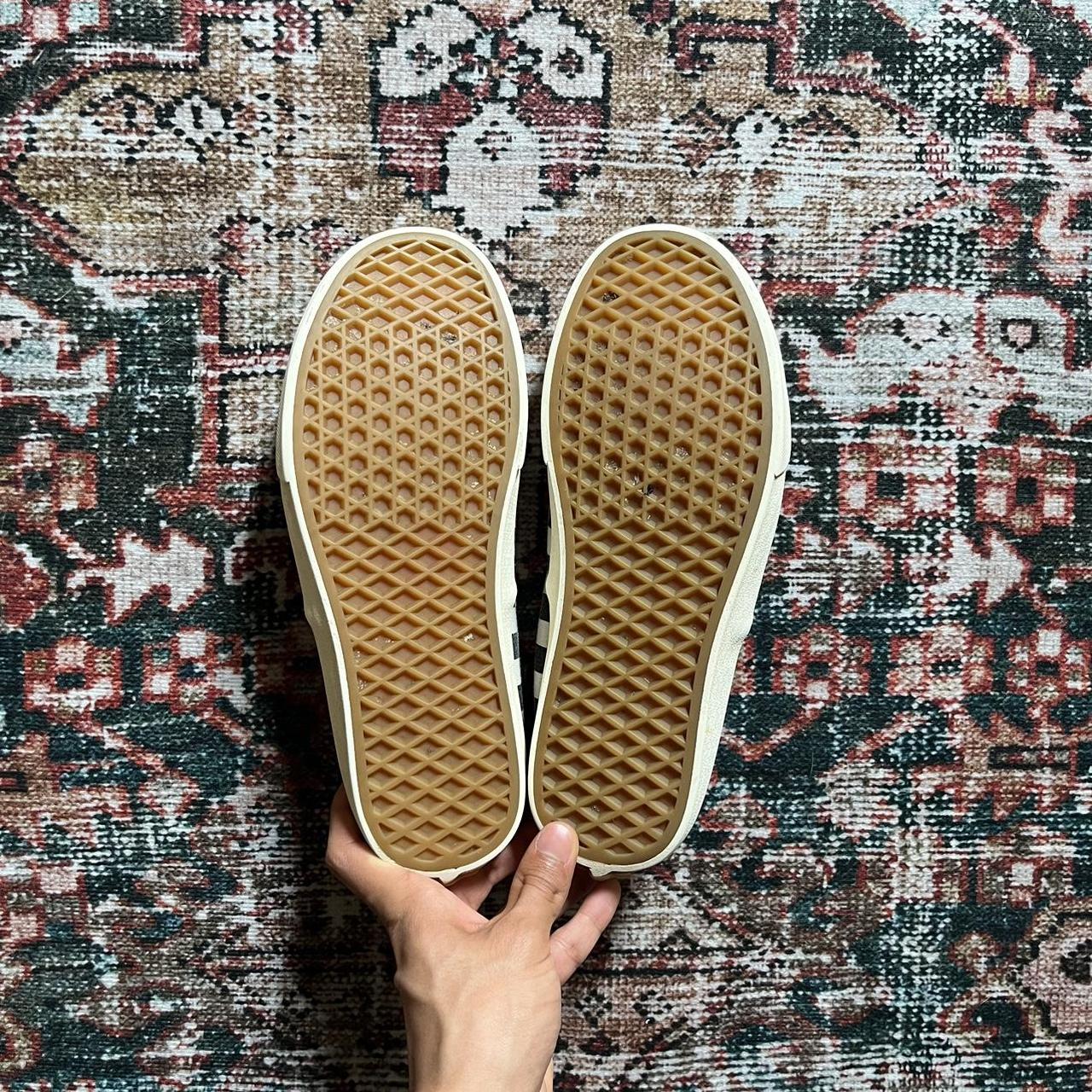 ECOSUSI Flora classic shoes. Brand new, comes with - Depop