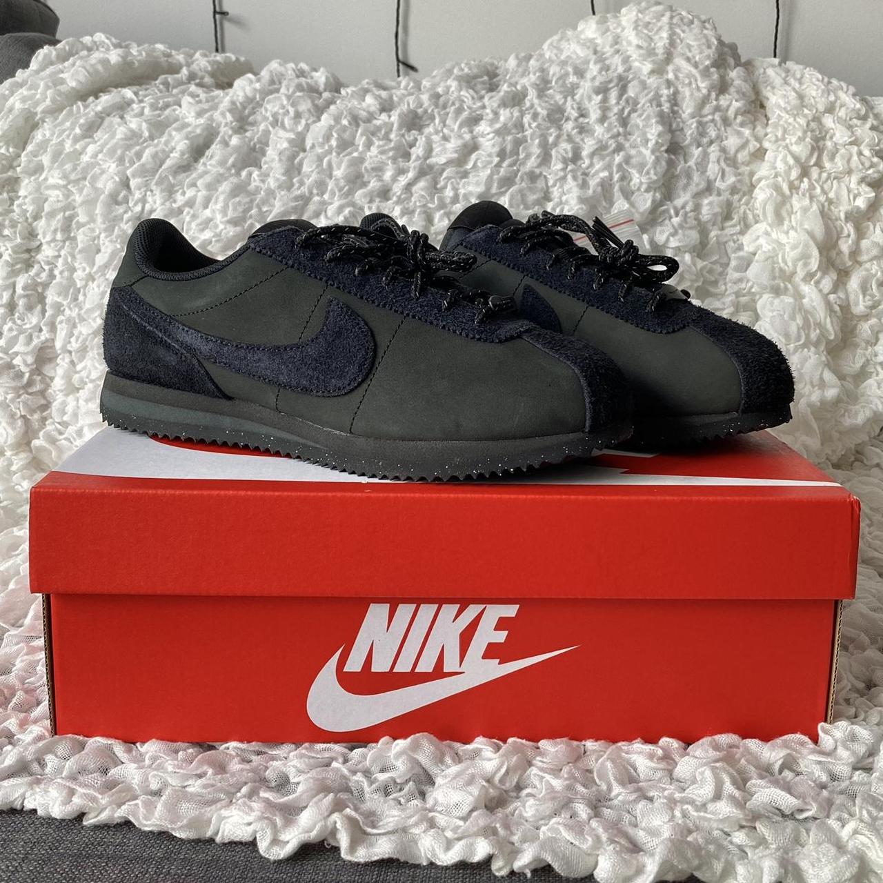 Nike Cortez PRM *Triple Black* – Streetwear & Sneaker Blog