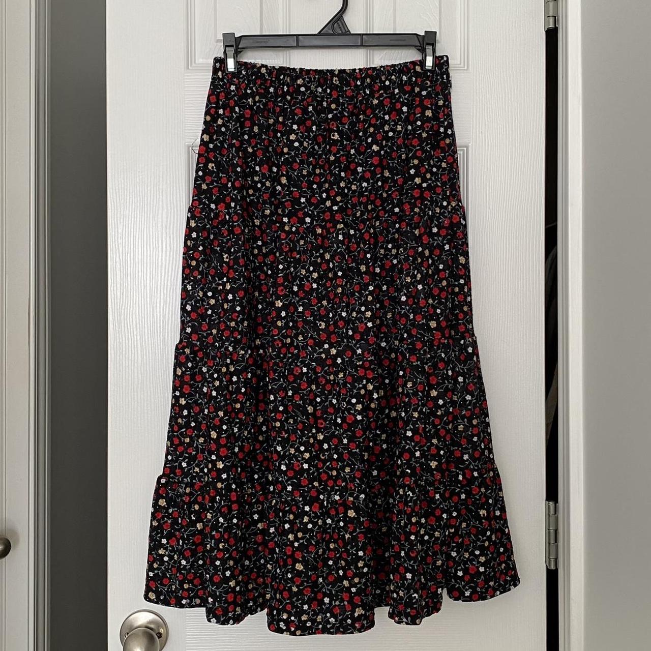 floral midi skirt length: 30” size: medium #midi... - Depop