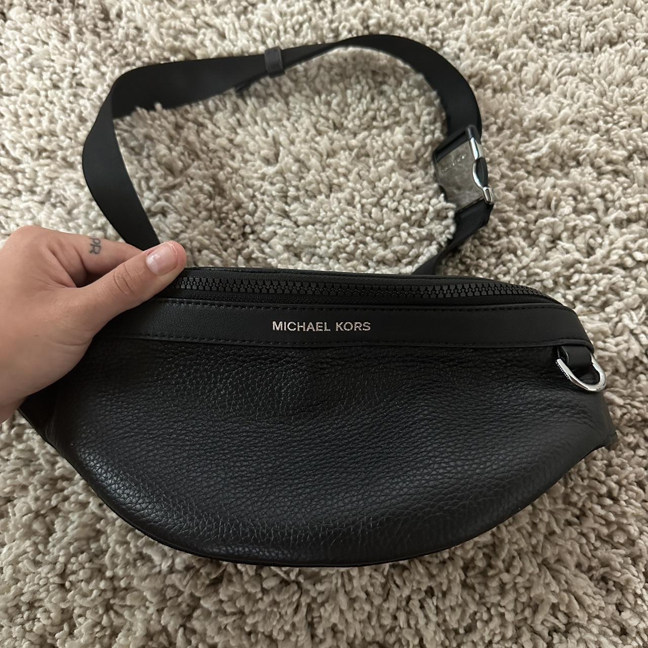 Michael Kors Greyson shops Pebble Leather Sling Pack