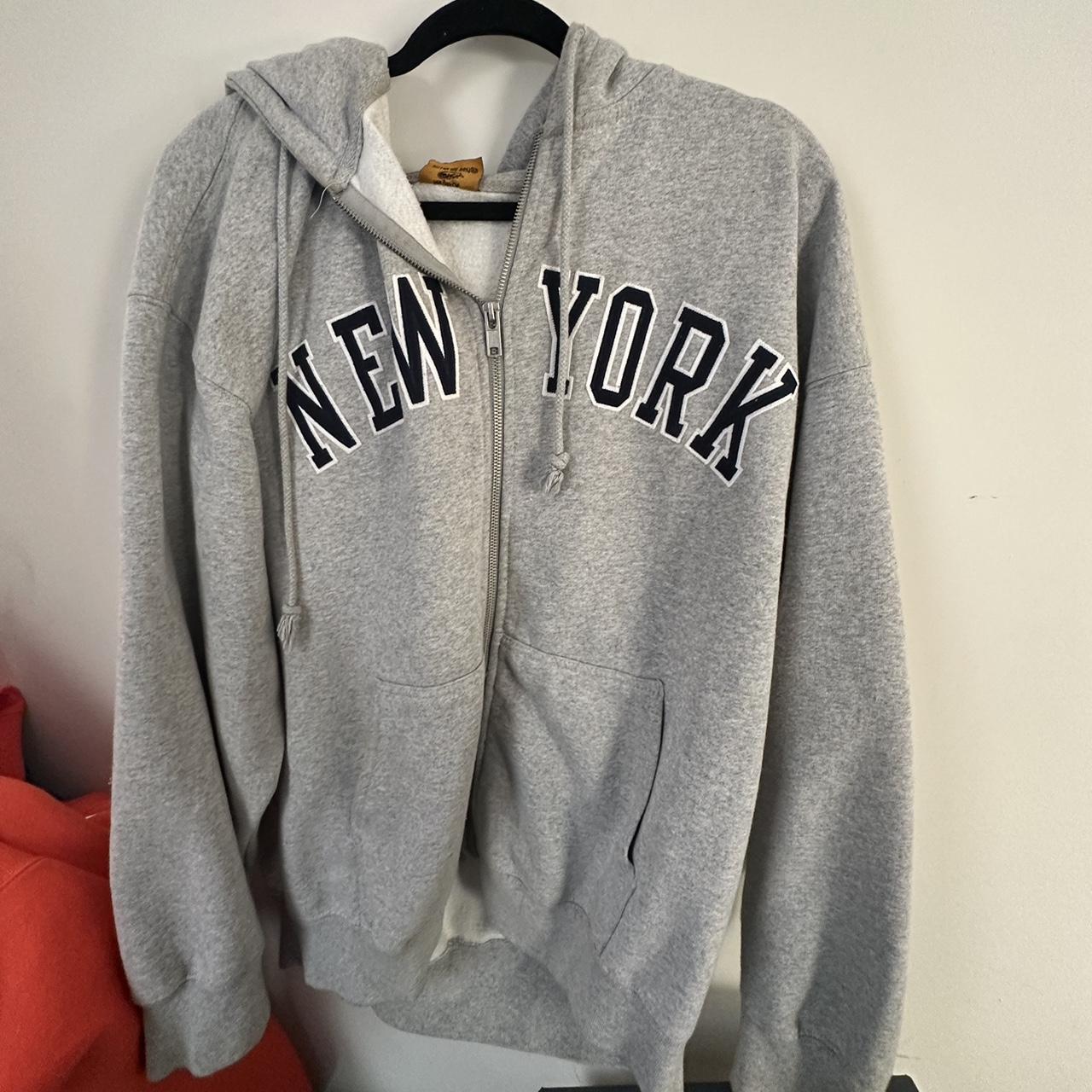 Brandy Melville Women's Grey and Navy Hoodie | Depop