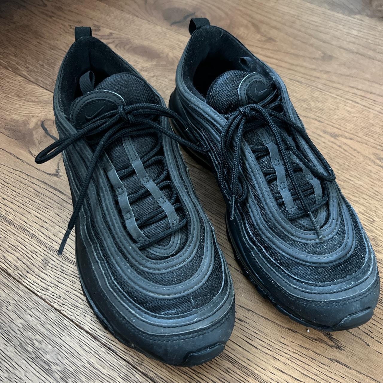 triple black air max 97s