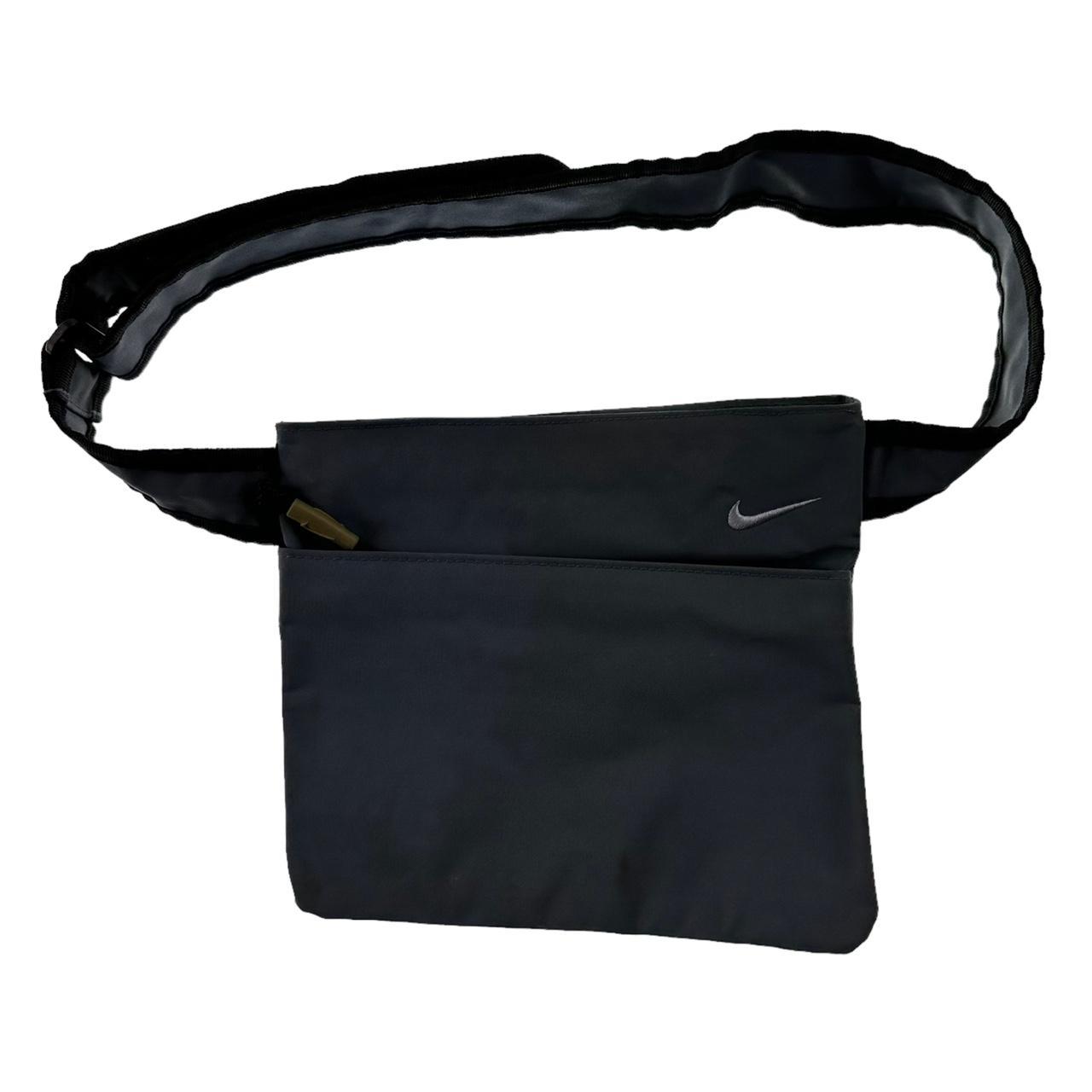 Vintage Nike shoulder bag Measurements: 9”... - Depop