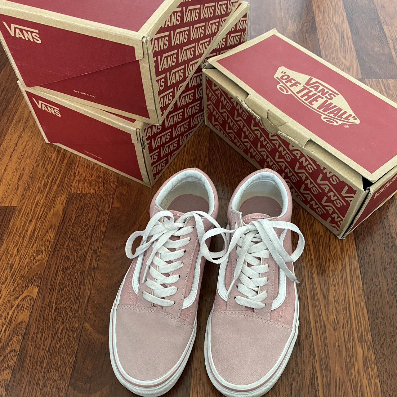 Baby pink fashion old skool vans