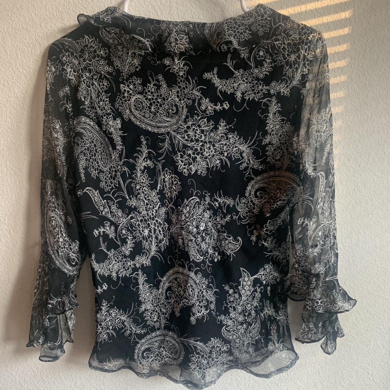 New York City Flowy Blouse The prettiest and most... - Depop